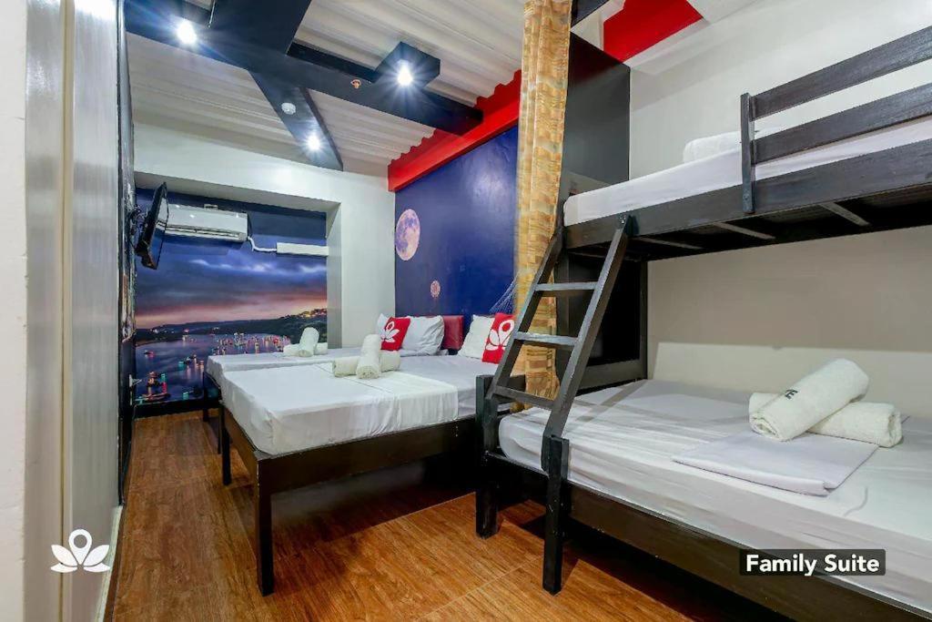Sabel Travelers Inn Laoag Eksteriør bilde